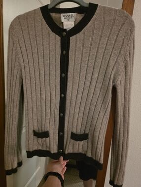 CHANEL Taupe and Black Ribbed Cashmere Cardigan